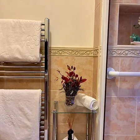 Inglewood Bed and Breakfast